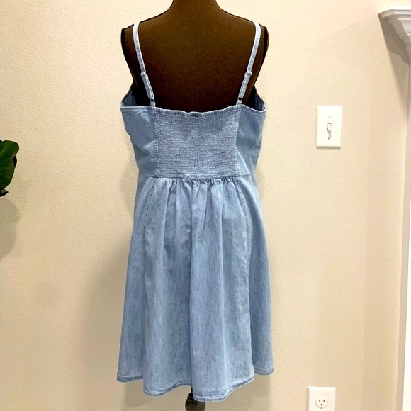 Gap light wash denim elastic smocked back babydoll tank mini dress women’s L - Picture 2 of 12